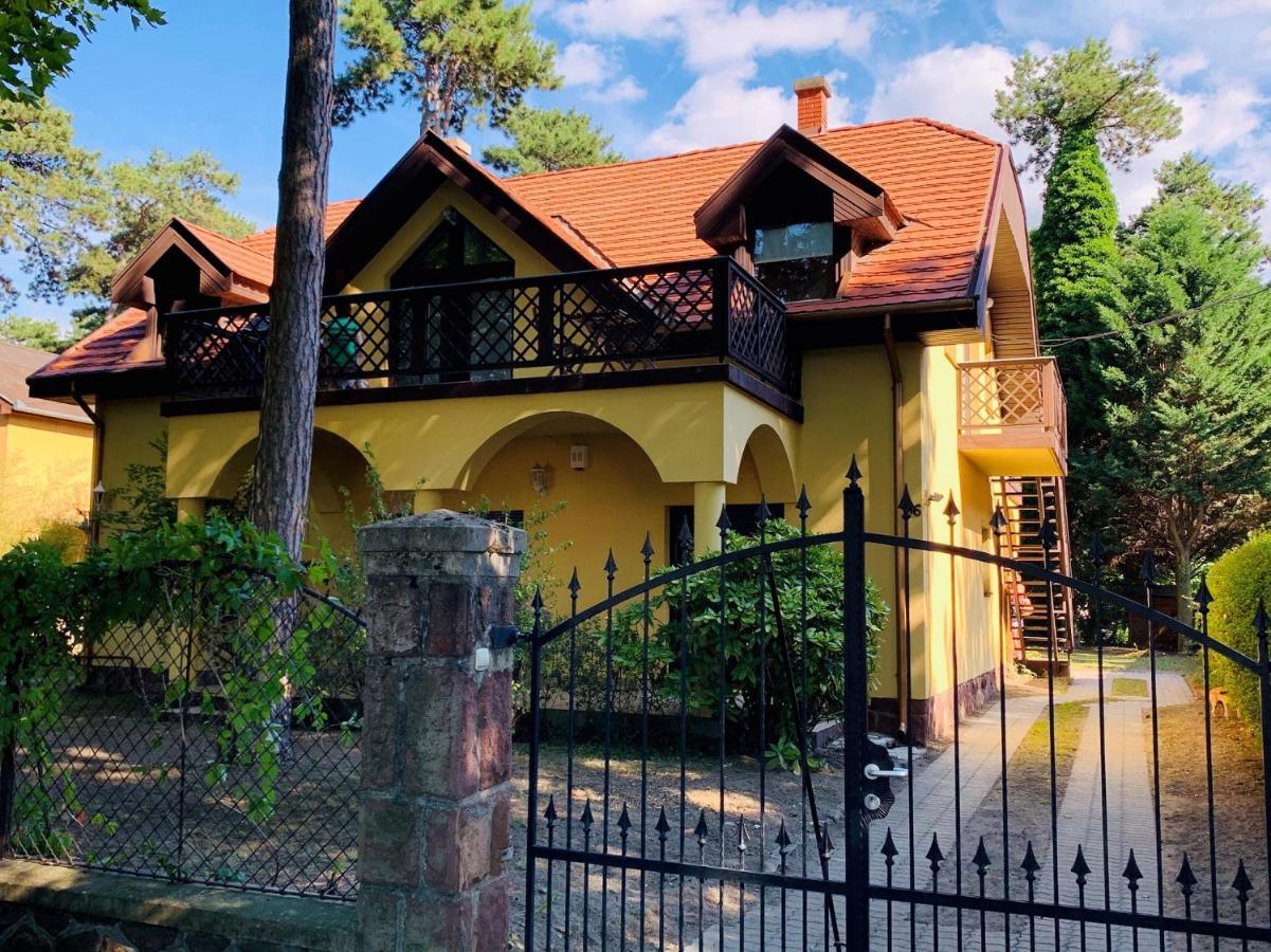 Villa B96 Siófok Exteriér fotografie